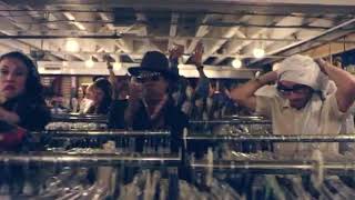Macklemore & Ryan Lewis ft. Wanz - Thrift Shop Official Music Video