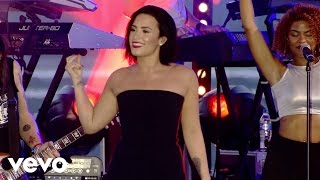 Demi Lovato - Cool for the Summer (Demi Live in Brazil)
