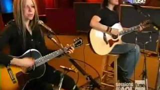 Avril Lavigne - My Happy Ending (live acoustic at Aol session)