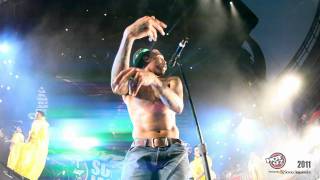 CHRIS BROWN & BUSTA RHYMES - "Look At Me Now" Live at Summer Jam 2011