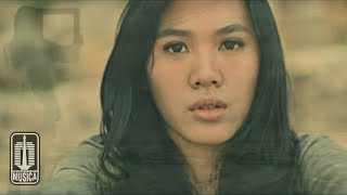 Sheryl Sheinafia - Rasa Sunyi (Official Music Video)