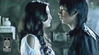 D'MASIV - Cinta Sampai Disini (Official Music Video)
