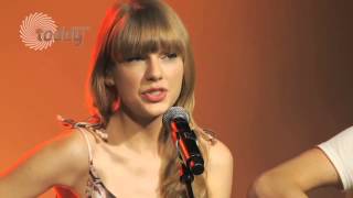 Taylor Swift I Knew You Were Trouble Live Acoustic