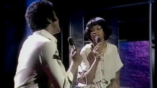 Johnny Mathis & Deniece Williams "Too Much Too Little Too Late" (1978) .