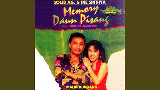 Memory Daun Pisang (feat. Ine Sinthya)