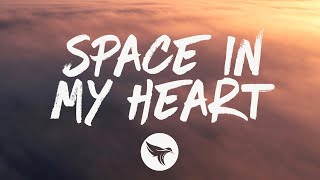 Enrique Iglesias & Miranda Lambert - Space in My Heart (Lyrics)