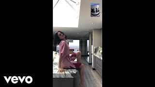 Selena Gomez, Marshmello - Wolves (Vertical Video)
