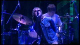 Oasis Champagne Supernova (Live at Wembley 2000)