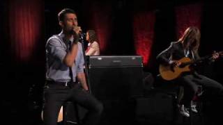 Maroon 5 - Won't Go Home Without You (Live on Walmart Soundcheck)