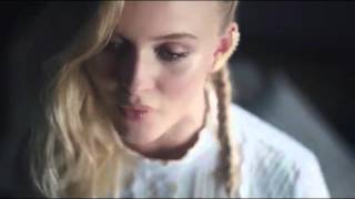 Zara Larsson - Lush Life - Acoustic Version (Official "Play with pop" video)