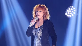 Reba McEntire – “I Can't” (Live from the 59th ACM Awards)