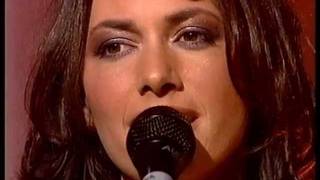 The Bangles - Eternal Flame - Top Of The Pops - October 2001