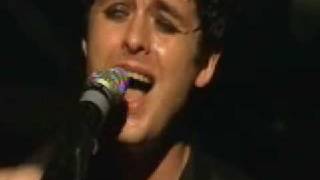 Green Day - Wake Me Up When September Ends [Live @ KROQ Almost Acoustic 2004]