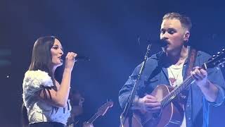 Zach Bryan, Kacey Musgraves Perform "I Remember Everything" In Chicago 2024