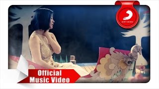 Astrid - Semusim (Official Music Video)