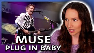 First time reaction to: Muse - Plug In Baby (Live At Rome Olympic Stadium) I Artist Reacts I