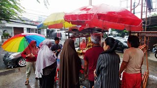 KETUPAT PADANG TERENAK 3 JAM LUDES & WALAU HUJAN TETAP DISERBU PELANGGAN !! INDONESIAN STREET FOOD