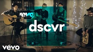 5 Seconds of Summer - She Looks So Perfect - VEVO dscvr (Live)
