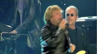 Bon Jovi - Livin' On A Prayer & You Give Love A Bad Name [Live]